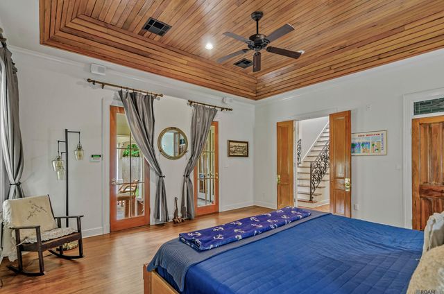 18934 E Pinnacle Cir, Saint George, LA 70810