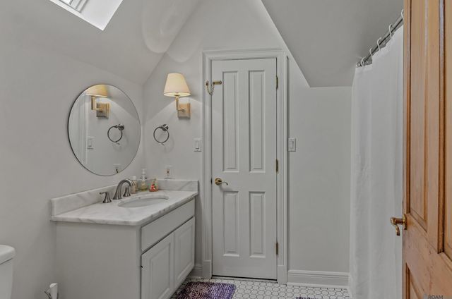 18934 E Pinnacle Cir, Saint George, LA 70810