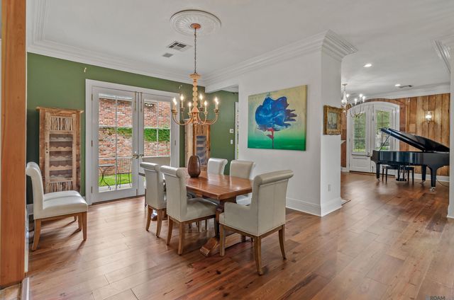 18934 E Pinnacle Cir, Saint George, LA 70810