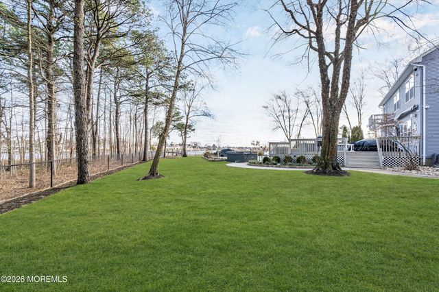 107 Waters Edge Court, Brick, NJ 08724