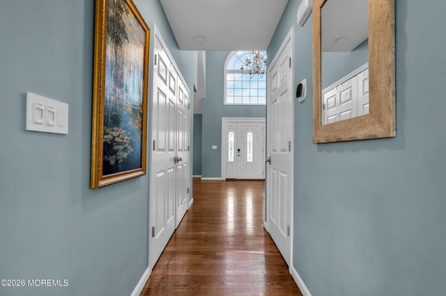 107 Waters Edge Court, Brick, NJ 08724