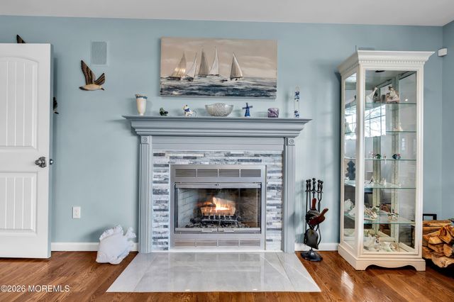 107 Waters Edge Court, Brick, NJ 08724