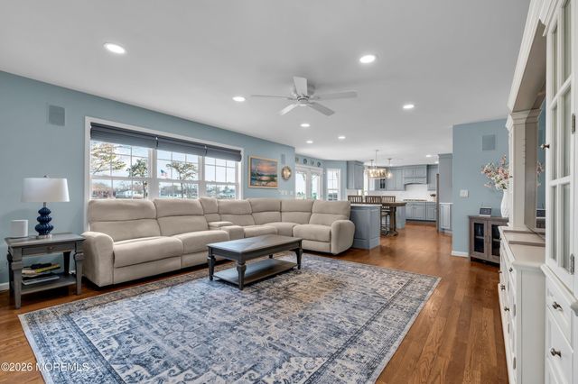 107 Waters Edge Court, Brick, NJ 08724