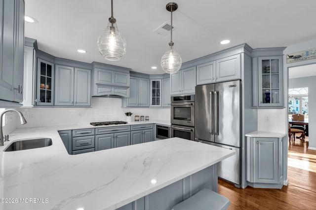 107 Waters Edge Court, Brick, NJ 08724