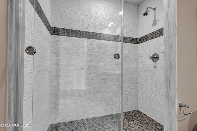 107 Waters Edge Court, Brick, NJ 08724