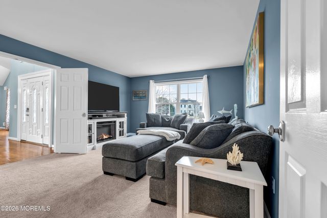 107 Waters Edge Court, Brick, NJ 08724