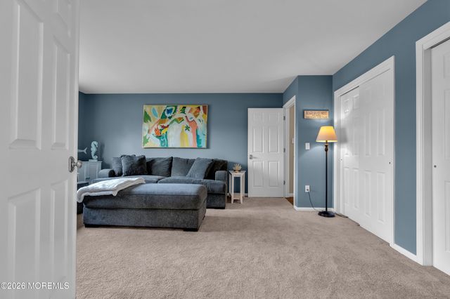 107 Waters Edge Court, Brick, NJ 08724