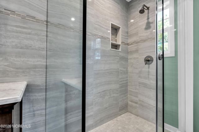 107 Waters Edge Court, Brick, NJ 08724