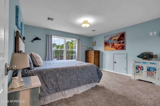 107 Waters Edge Court, Brick, NJ 08724