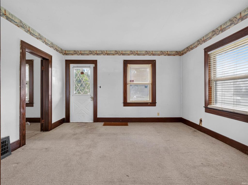 915 W Ensley Avenue, Auburn, IN 46706