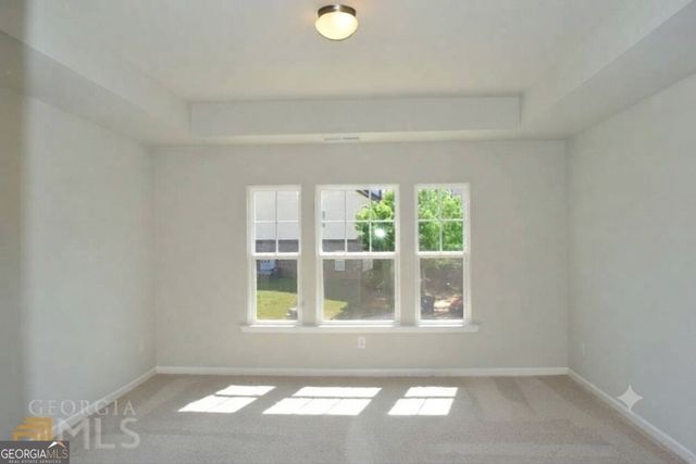 74 Newnan Lakes Drive, Newnan, GA 30263