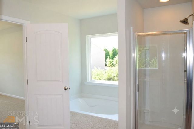 74 Newnan Lakes Drive, Newnan, GA 30263