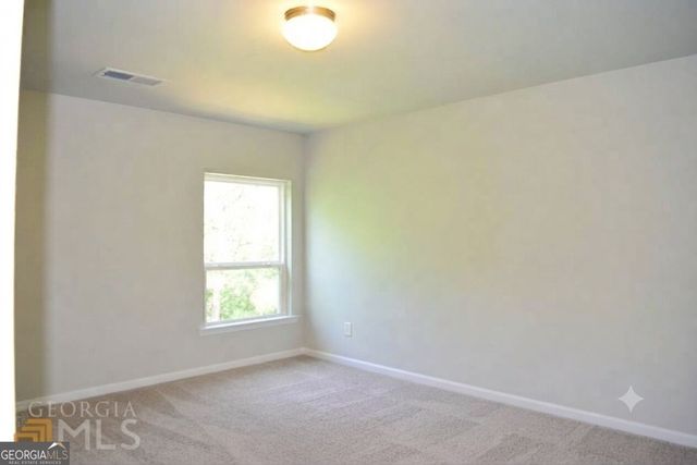 74 Newnan Lakes Drive, Newnan, GA 30263