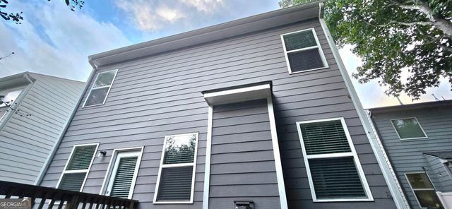 74 Newnan Lakes Drive, Newnan, GA 30263