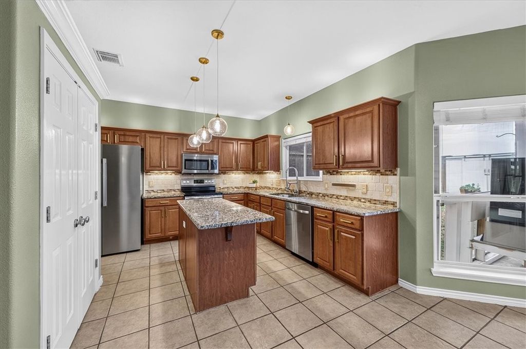 7533 Freds Folly Dr, Corpus Christi, TX 78414 — photo 3
