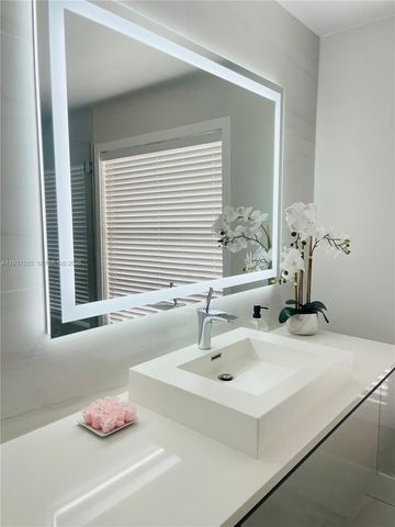 2814 SW 13th Dr, Deerfield Beach, FL 33442