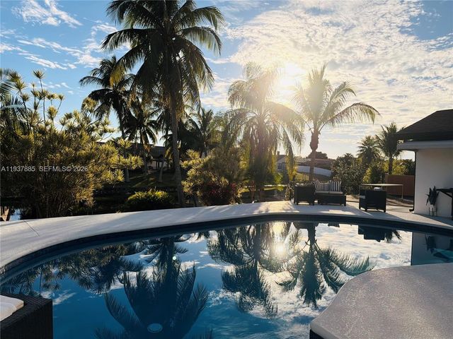 2814 SW 13th Dr, Deerfield Beach, FL 33442