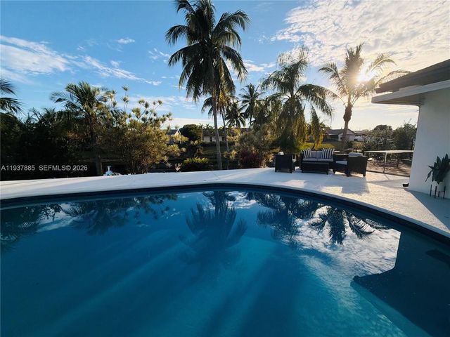 2814 SW 13th Dr, Deerfield Beach, FL 33442