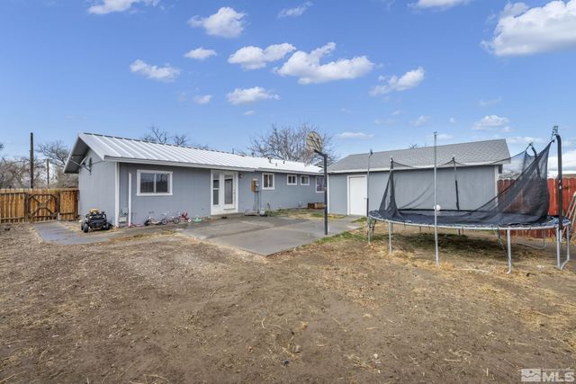 521 Whitaker Lane, Fallon, NV 89406