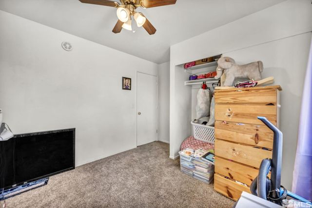 521 Whitaker Lane, Fallon, NV 89406