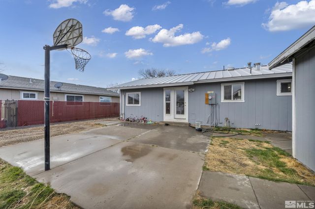 521 Whitaker Lane, Fallon, NV 89406