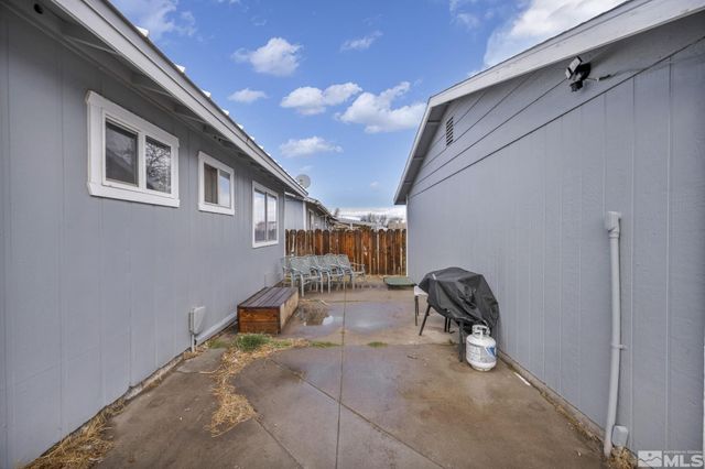 521 Whitaker Lane, Fallon, NV 89406