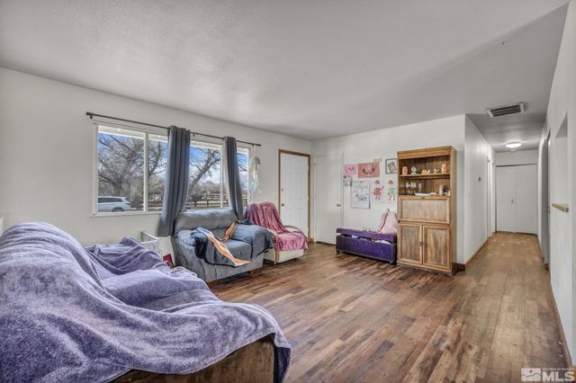 521 Whitaker Lane, Fallon, NV 89406