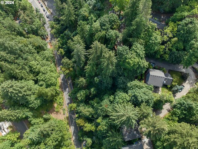 W BURNSIDE Rd, Portland, OR 97210