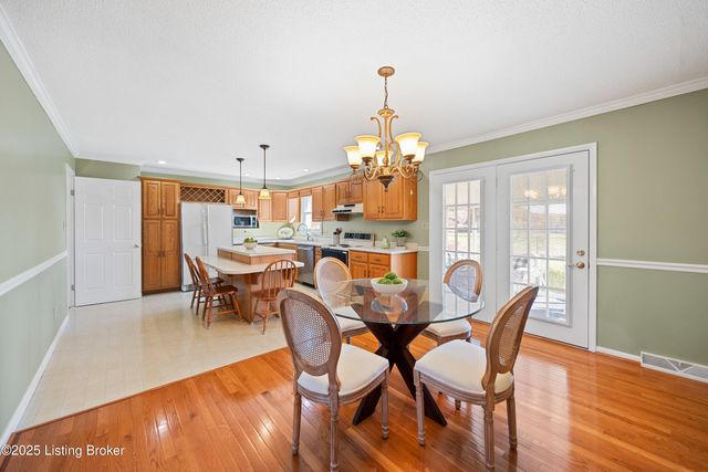 709 Bon Aire Dr, Elizabethtown, KY 42701