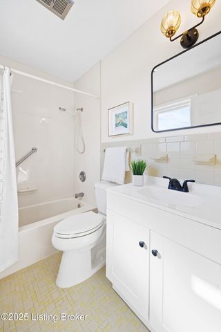 709 Bon Aire Dr, Elizabethtown, KY 42701