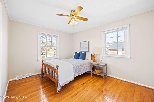 709 Bon Aire Dr, Elizabethtown, KY 42701