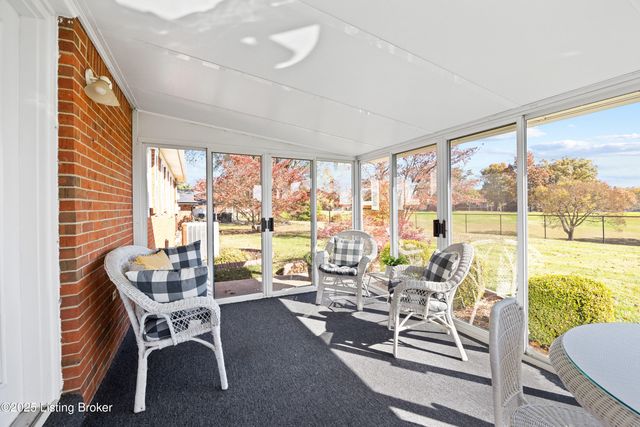 709 Bon Aire Dr, Elizabethtown, KY 42701