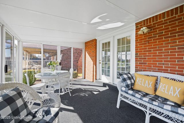 709 Bon Aire Dr, Elizabethtown, KY 42701