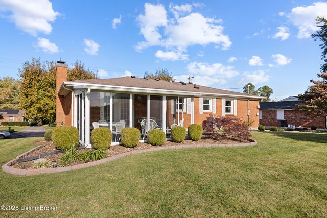 709 Bon Aire Dr, Elizabethtown, KY 42701