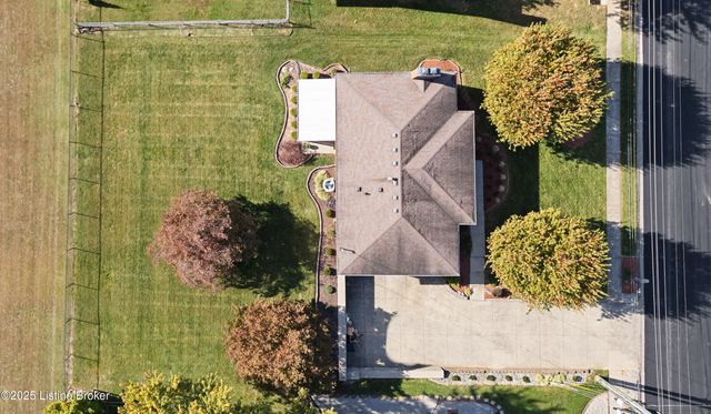 709 Bon Aire Dr, Elizabethtown, KY 42701