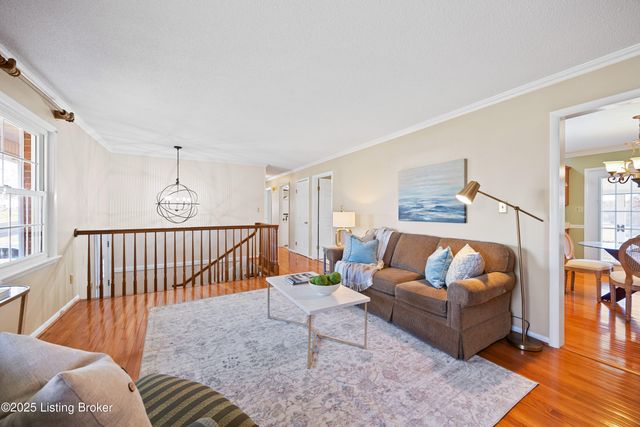 709 Bon Aire Dr, Elizabethtown, KY 42701