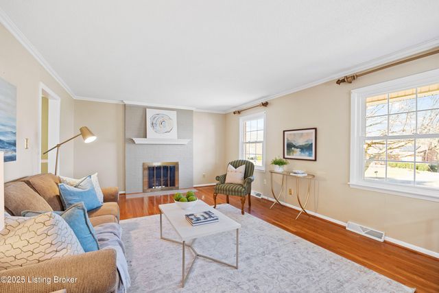 709 Bon Aire Dr, Elizabethtown, KY 42701