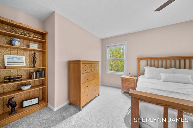 3816 Ravinewood Circle Se, City Of Grand Rapids, MI 49508