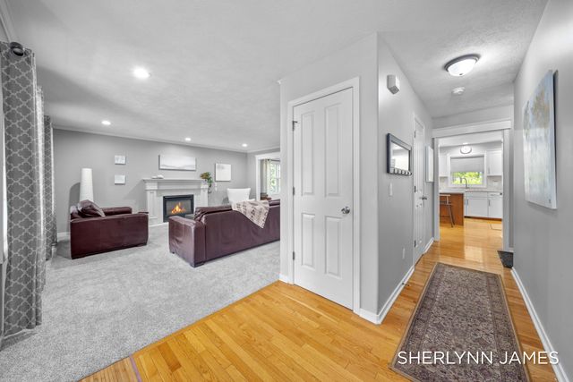 3816 Ravinewood Circle Se, City Of Grand Rapids, MI 49508