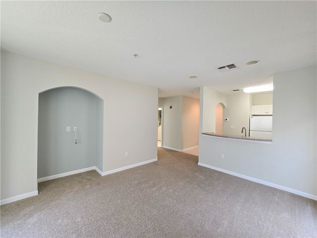 5035 Fairways Circle C207, Vero Beach, FL 32967