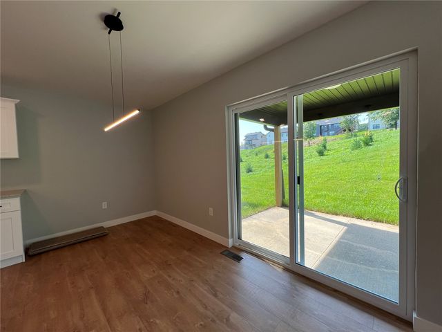 1401 Legend Drive, Tiffin, IA 52340