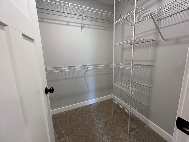 1401 Legend Drive, Tiffin, IA 52340