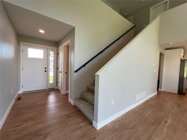 1401 Legend Drive, Tiffin, IA 52340