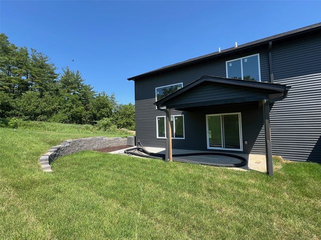 1401 Legend Drive, Tiffin, IA 52340