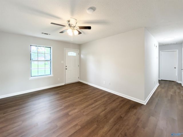 3208 Sandlin Road SW, Decatur, AL 35603