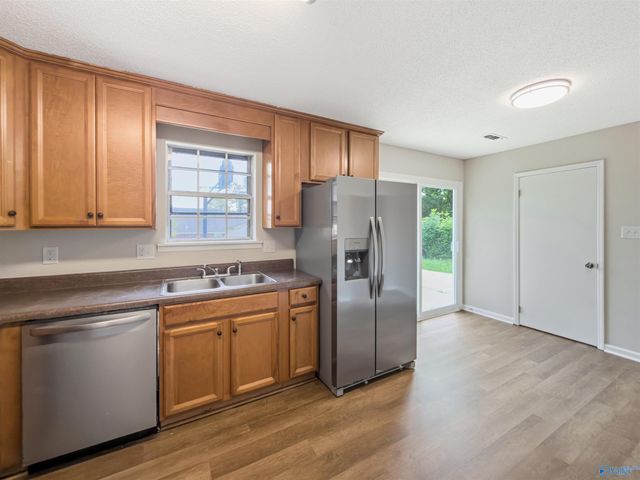3208 Sandlin Road SW, Decatur, AL 35603