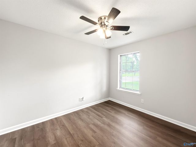 3208 Sandlin Road SW, Decatur, AL 35603