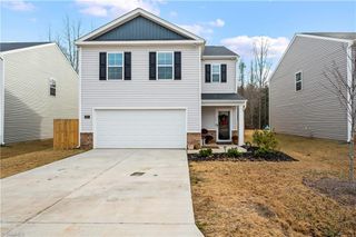 166 Carriage Cove Circle, Mocksville, NC 27028