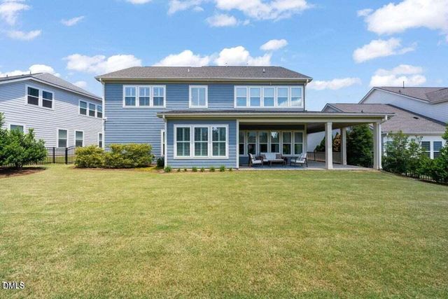 208 Cedar Wren Lane, Holly Springs, NC 27540
