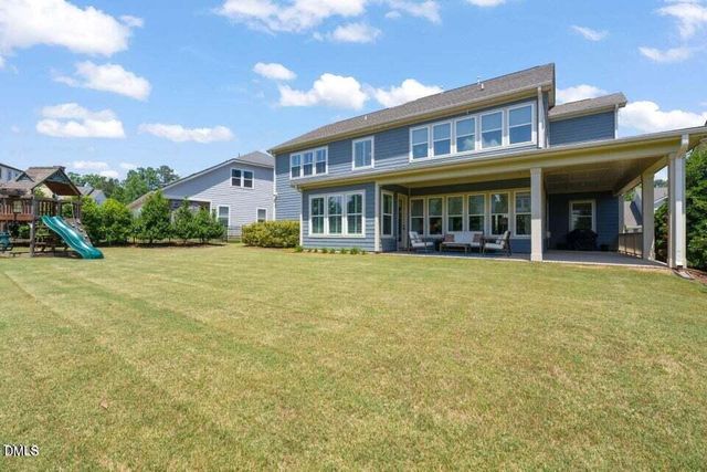208 Cedar Wren Lane, Holly Springs, NC 27540